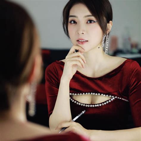 Boob Window R Freekarma U