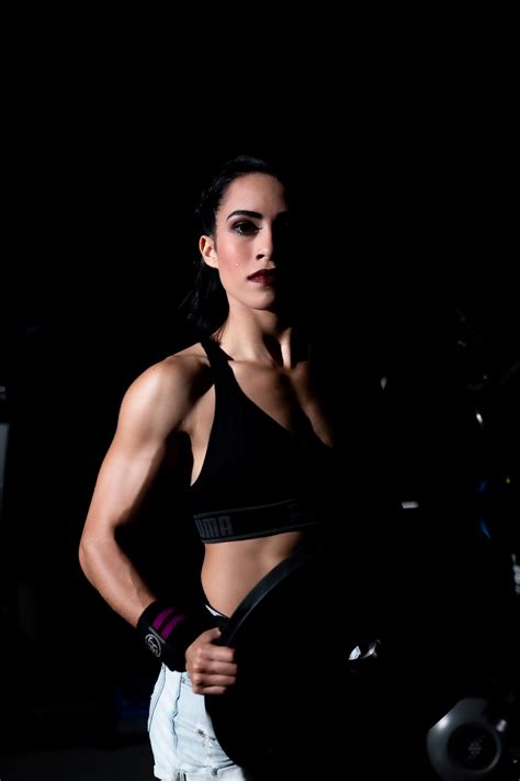 Ana Bikini Abs Alfredo Armendariz