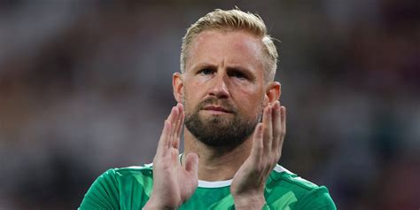 Wolves Eye Kasper Schmeichel To Replace David Bentley