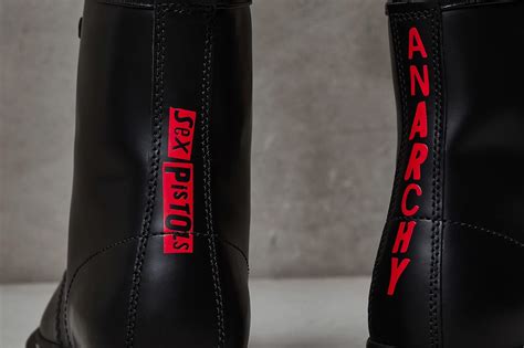 God Save The Queen Sex Pistols Dr Martens For A World Without Rules Wait Fashion
