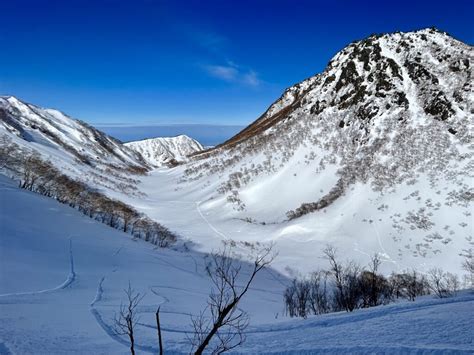 Volcano skiing - La Colina Retreat