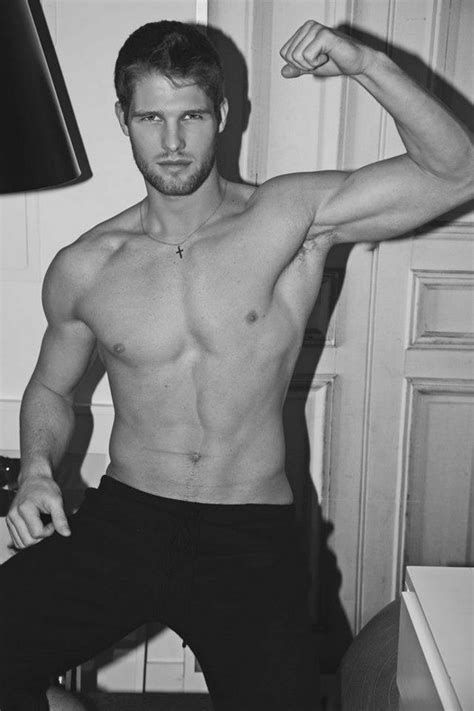 OMG He S Naked Fashion Model Jeff Tomsik OMG BLOG