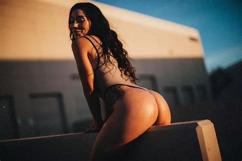 Back That Ass Up Nudes Nsfw Amateurs Nude Pics Org