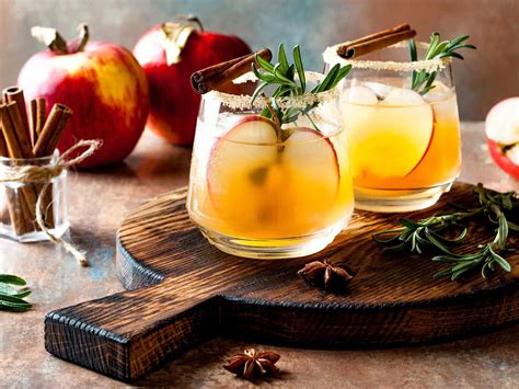 Besser als Glühwein Heißer Winter Lillet mit Apfel und Zimt