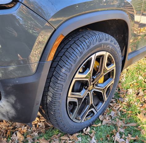 27550r22 Michelin Defender Ltx Ms2 Rrivian