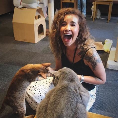 10 Hot Sexy Alice Perrin Bikini Pics