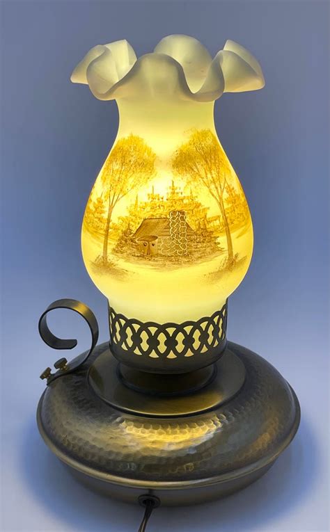 Fenton Log Cabin Lamp