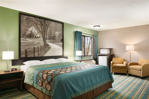 Super 8 by Wyndham Rantoul | Rantoul, IL Hotels