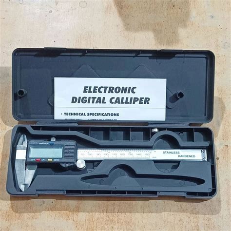 Stainless Steel Electronic Digital Calliper, For Laboratory, Accuracy ...