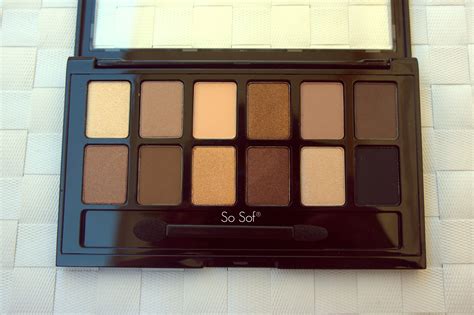 Maybelline The Nudes Eyeshadow Palette: Review & Swatches