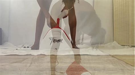 Tremor Videos XVIDEOS