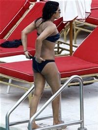 Priyanka Chopra Bikini Beach Lesbo Sex Romp With Adriana Lima