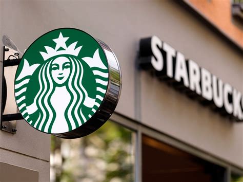 Starbucks москва
