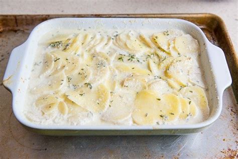 Potato Gratin - Au Gratin Potatoes Recipe - Fifteen Spatulas