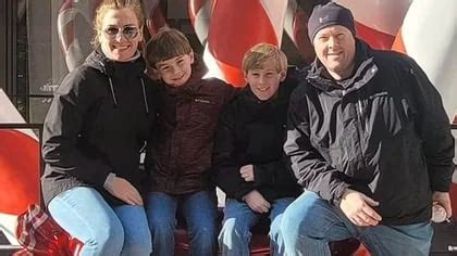 Los Fotos En Bikini Que Desataron La Furia De Britney Spears Acus A Los Paparazzi De Editar