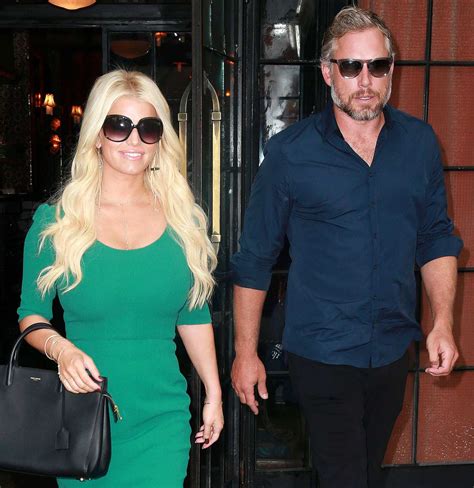 Jessica Simpson and Husband Get Kissy at Anniversary Event! – Celeb Donut