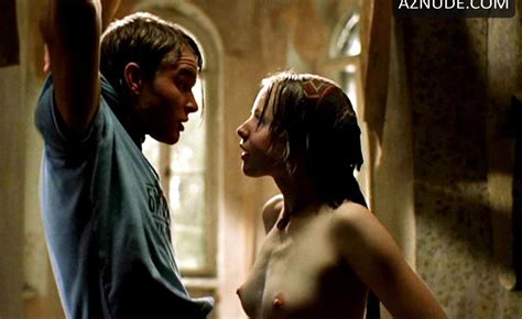 ANNA BRUGGEMANN Nude AZNude