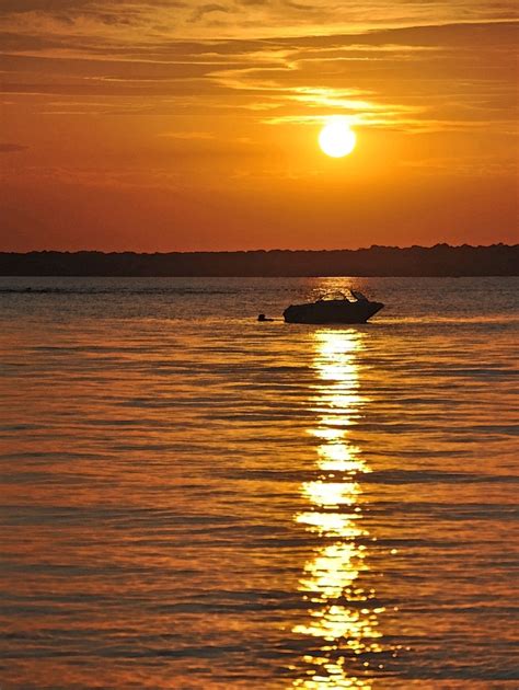 evening on Lake Thunderbird, Oklahoma | Oklahoma lakes, Oklahoma fun, Lake