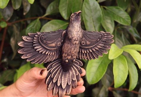 Carved Raven Raven Statue Bird Sculpture Raven Sculpture - Etsy