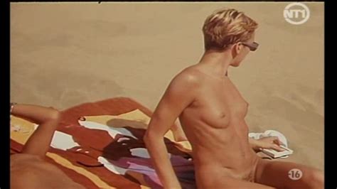 Naked Michelle Davy in L île des jouissances sauvages