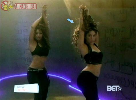 Naked Shakira In Beautiful Liar