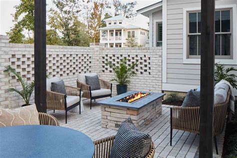 23 Fire Pit Ideas To Upgrade Your Outdoor Entertaining