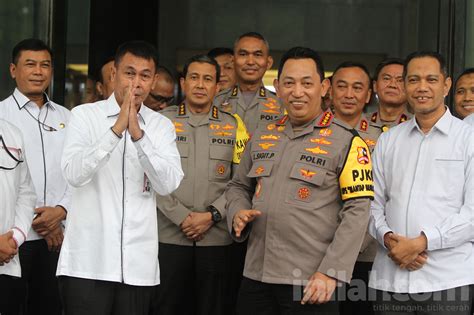 Foto KPK Polri Kompak Bersatu Berantas Korupsi