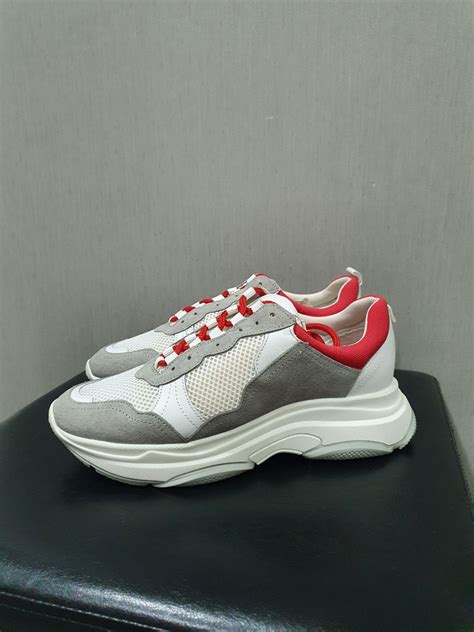 Кожаные кроссовки отличного качества по супер цене!