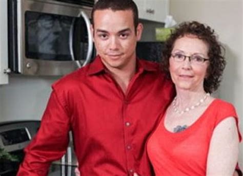 I Ragazzi Preferiscono Le Donne Mature