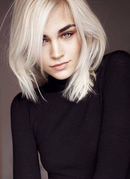 Kurze Eis Blonde Haarfarbe Blonde Frisuren Blonde Bob Frisuren Kurze Frisu Nails NailArt