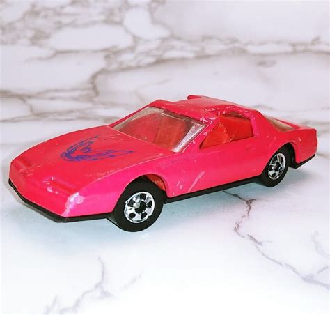 Vintage 1982 Hot Wheels Pontiac Firebird Trans Am Hot Pink T Top
