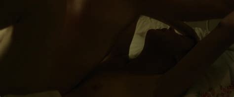 Naked Emma Lung In Crave