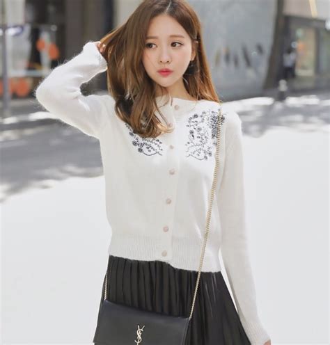 Mê nhan sắc trên mạng dân tình tiếc hùi hụi khi vào Instagram của hot girl Hàn