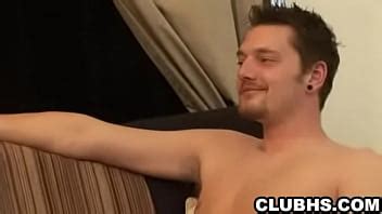 Dos macizos masturbándose y chupándose los dedos de los pies XVIDEOS