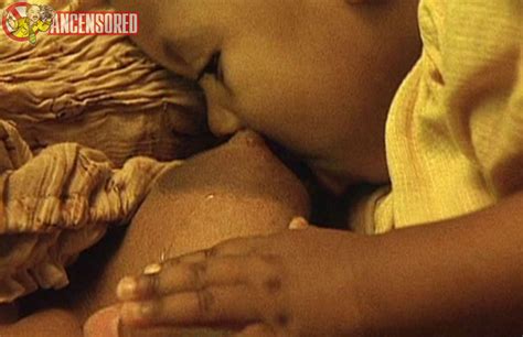 Naked Lisa Gay Hamilton In Beloved