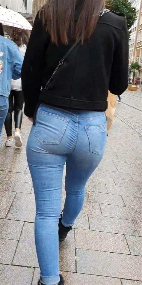 Teen With A Great Ass In Tight Jeans Video In The Comments Tight