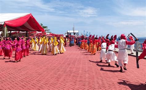 Tarian Kolosal Atraksi Udara Meriahkan Puncak Sail Tidore 2022