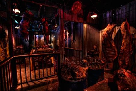 The 10 Scariest Haunted Houses In Texas We Dare You To Visit This