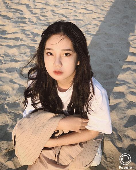 G I Xinh M Hot Tr N Instagram Ki M C Tri U Th Ng Nh V Ngo I Ng Y U Ti T L Dao