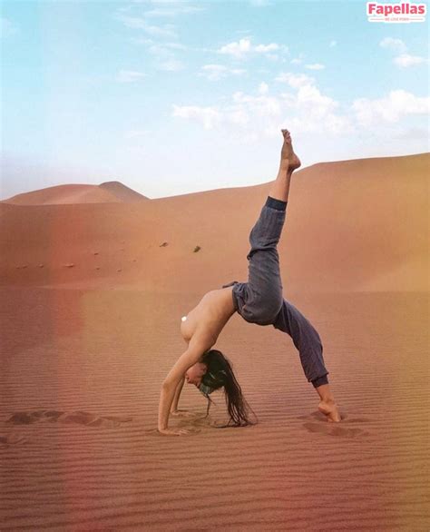 Hitomi Mochizuki Aka Hitomi Official Aka Yaknowme Hitomi Nude Leaks Onlyfans Fapellas