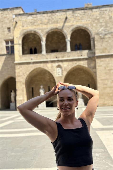 Beautiful Anna Y O From Istanbul With Blonde Hair ID LadaDate