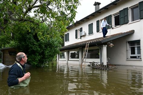 Floods Leave More Than 36 000 Displaced In Italy Pledge Times