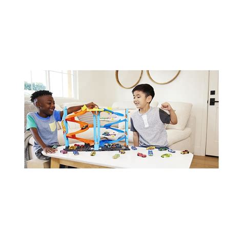 Set De Joaca In Turn De Curse Cu Masina Inclusa Hot Wheels Noriel