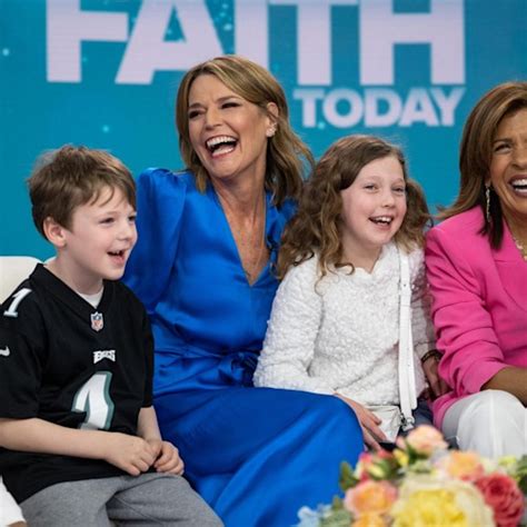 Today S Savannah Guthrie Inundated With Support A She Reveals Struggles With New Aspect Of Her