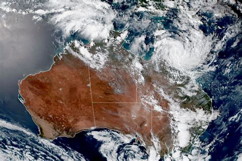 Tropical Cyclone Jasper Updates: Queensland Braces for Storm to Make ...