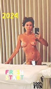INSTA Lisa Rinna Naked Selfie Censored 1 1 24 Phun Org Forum