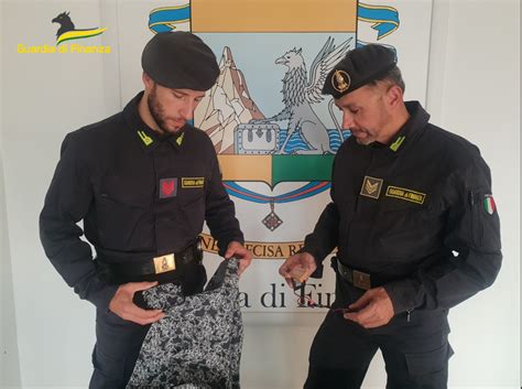 Superano I Quiz Per La Patente Con Laiuto Da Casa Denunciati Tre