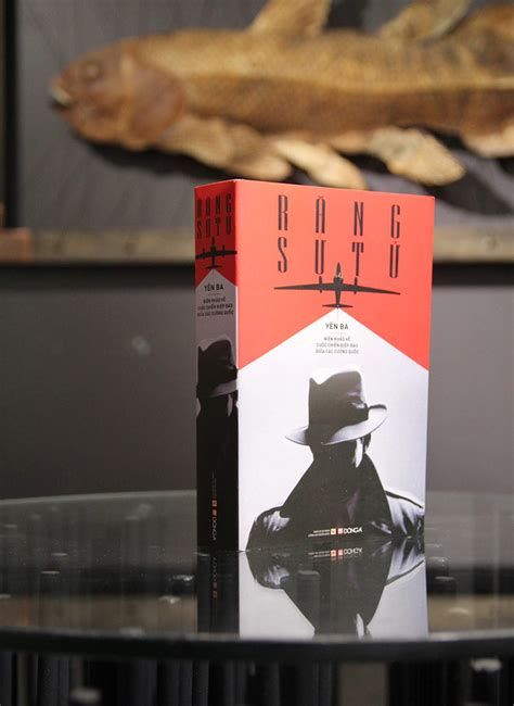 Cu C Chi N T Nh B O Gay C N V Nh Ng B M T Xoay Chuy N Th Gi I I M S Ch Book Review