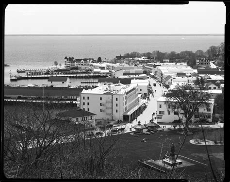 Mackinac Island: Michigan Historic Preservation Network 2023 - History