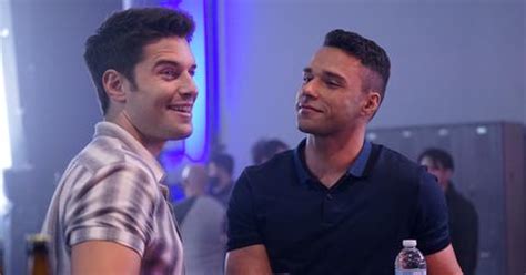 Is Ronen Rubinstein Gay In Real Life Fans Want The Full Scoop